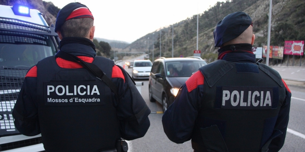 Правительство Каталонии отказалось переподчинить правоохранителей Мадриду