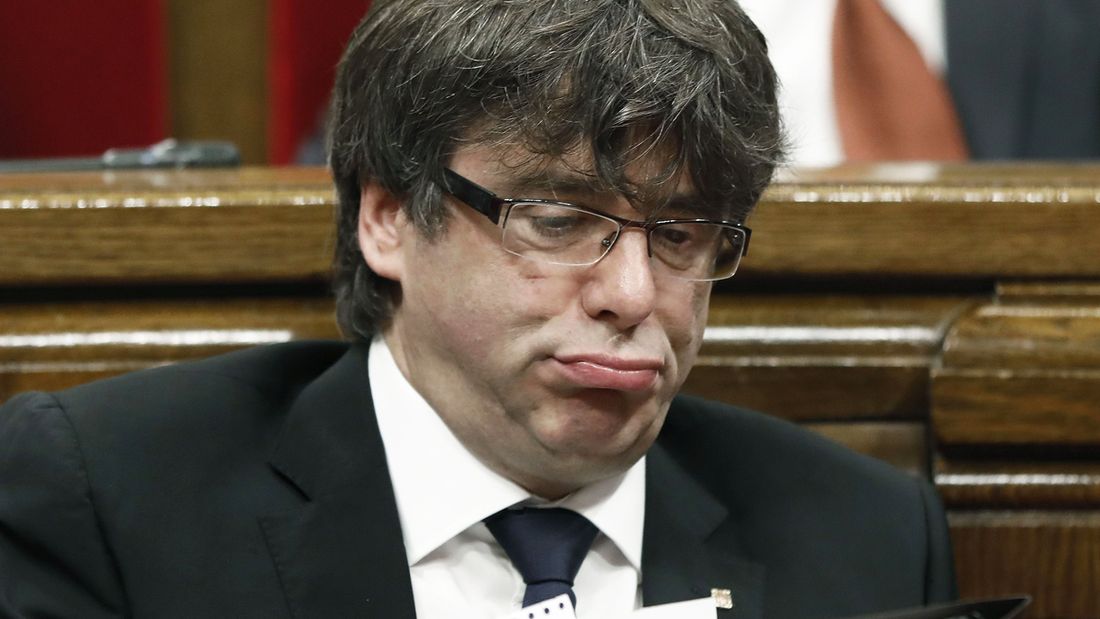 Пучдемон не признал решения Мадрида об отставке