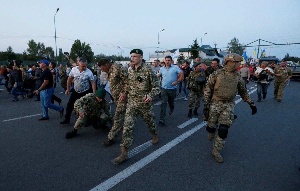 Десяти грузинам, пересекшим границу с Саакашвили, запретили въезд в Украину