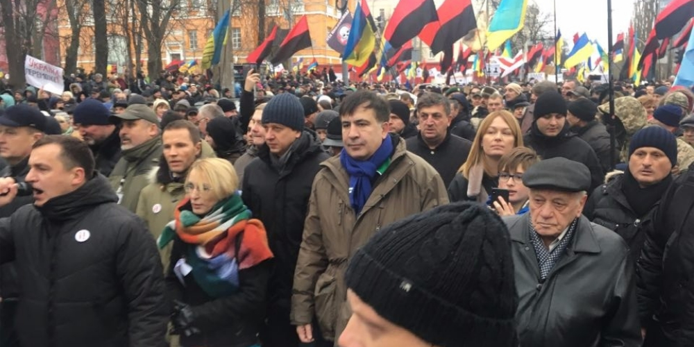 Саакашвили: Мы готовы к переговорам по уходу Порошенко