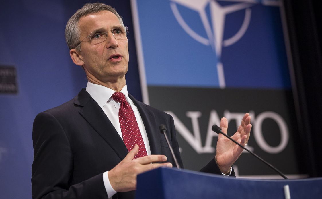 Столтенберг: НАТО возобновляет контакты с Россией по военным каналам