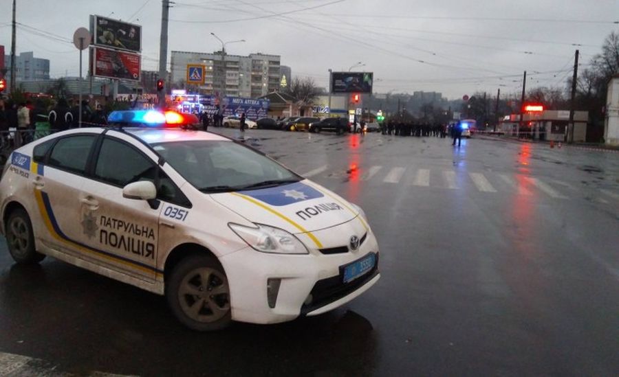 Захват заложников в Харькове: требования мужчины могут быть связаны с обменом на Донбассе