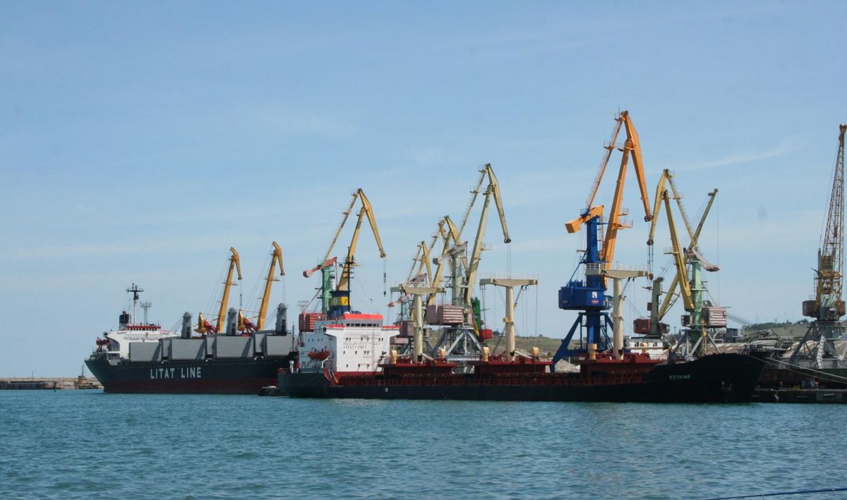 МинВОТ насчитало за месяц 25 грузовых судов-нарушителей в Крыму