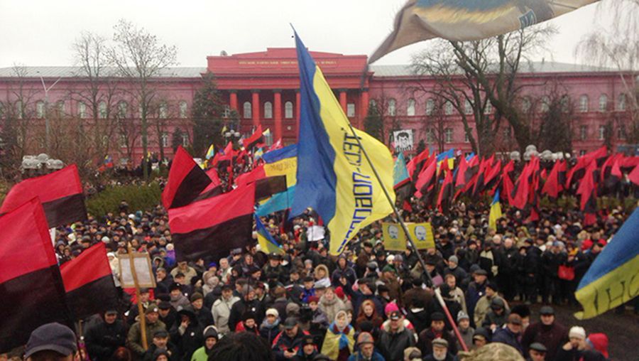 Митинг в Киеве: участники собрались около университета Шевченко
