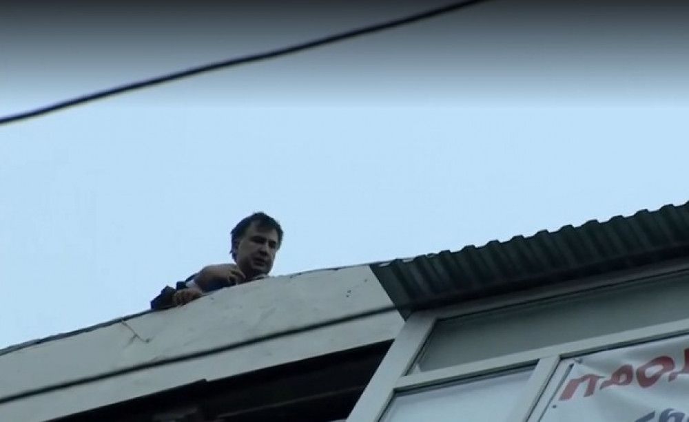 Луценко: Саакашвили выскочил на крышу и долго кричал «Киев, вставай!»