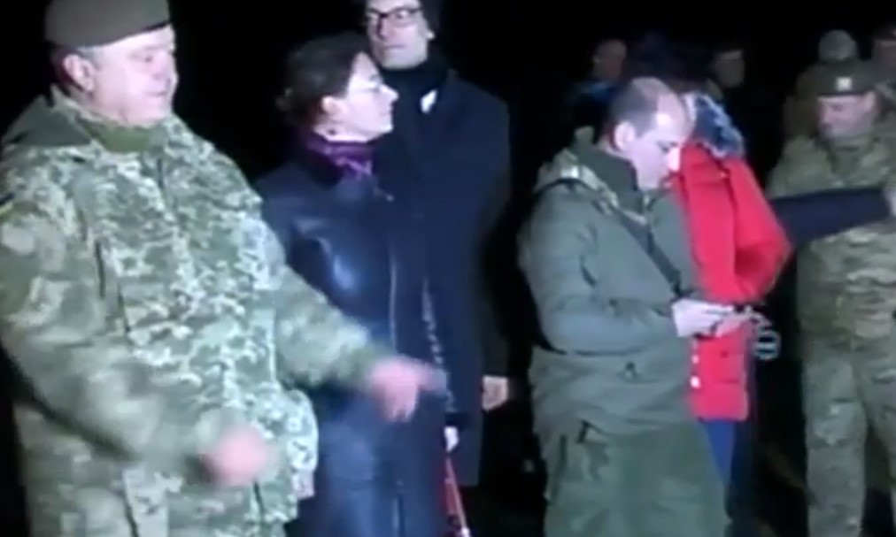 Порошенко встретился с освобожденными гражданами Украины