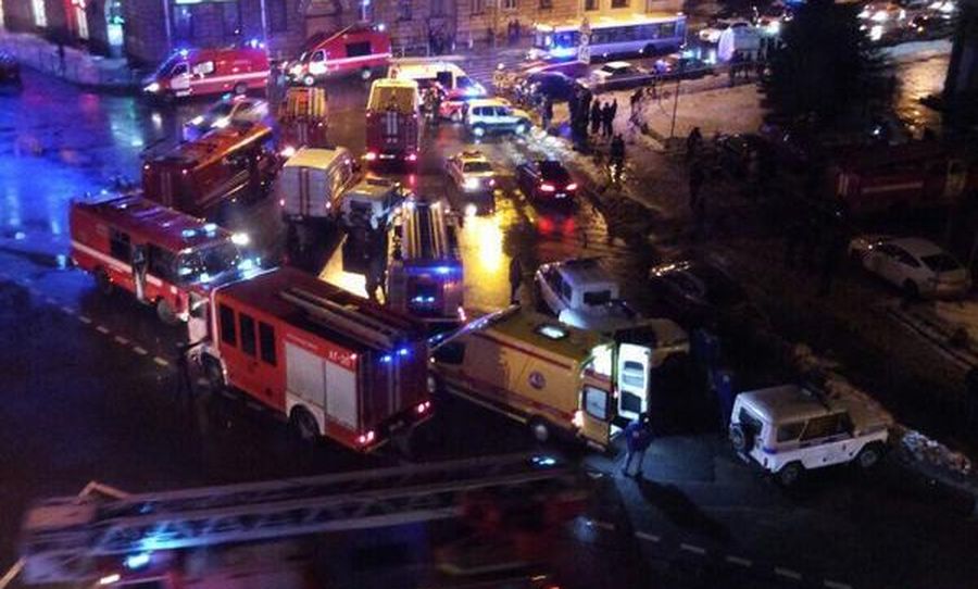 СМИ: в Петербурге произошел взрыв в супермаркете, есть пострадавшие
