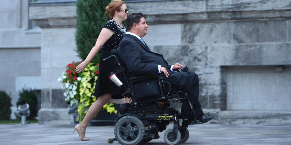 Канадский министр с инвалидностью ушел в отставку из-за обвинений в домогательствах