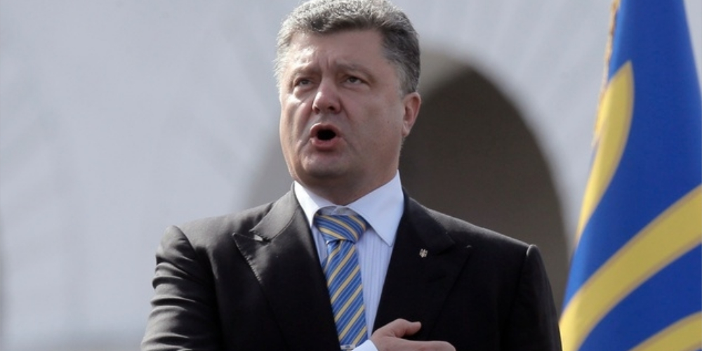 Порошенко: Украинский гимн будет звучать в Донецке, Луганске и Крыму