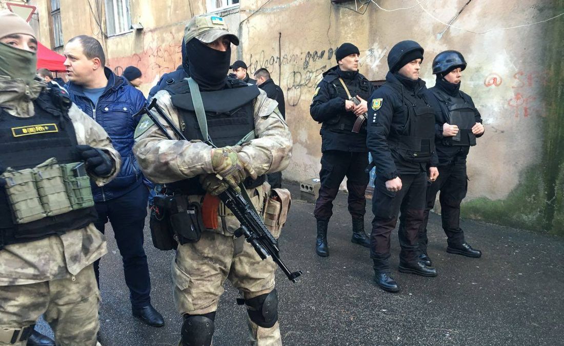 Стрельба в Одессе: в полиции сообщили о двух погибших и пяти раненых