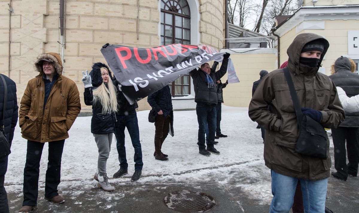 Во время пресс-конференции Порошенко произошла потасовка с Нацгвардией – СМИ