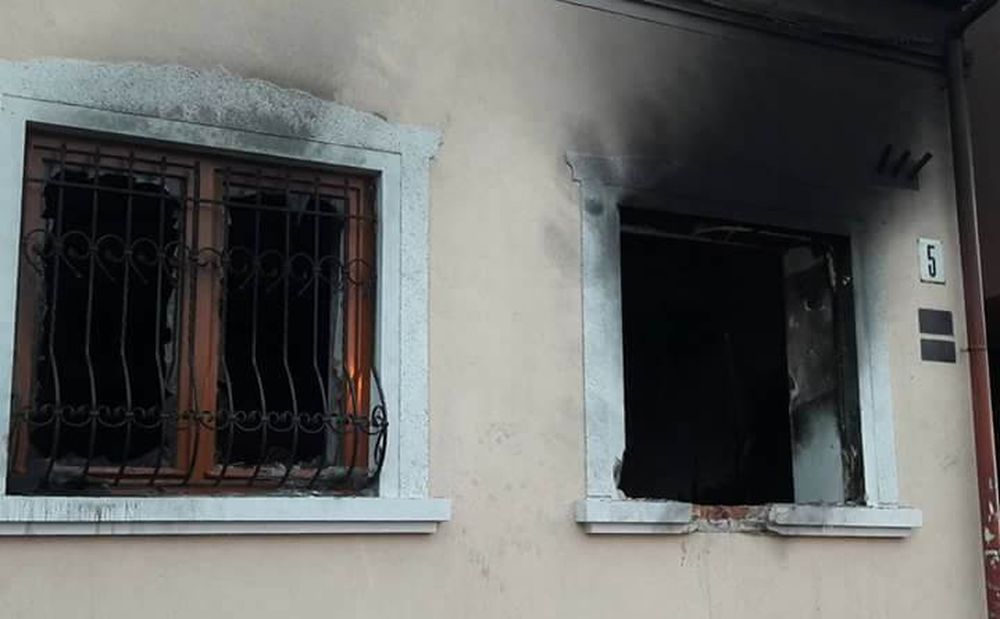 В Ужгороде снова подожгли офис венгерского сообщества