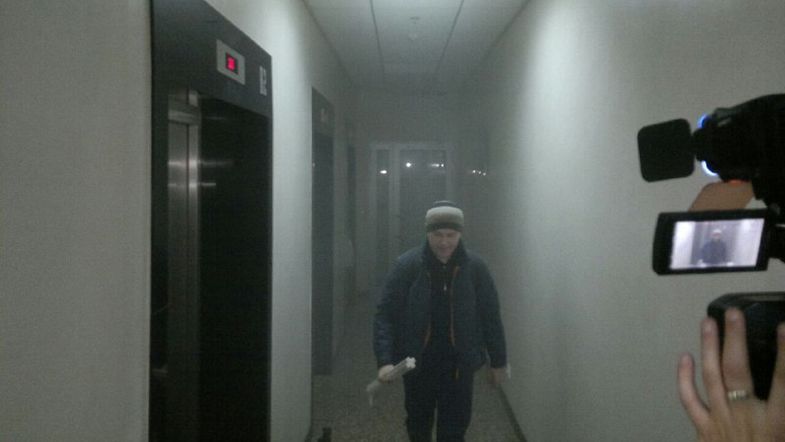 Из редакции «Вестей» эвакуируют людей в связи с задымлением - 1 - изображение
