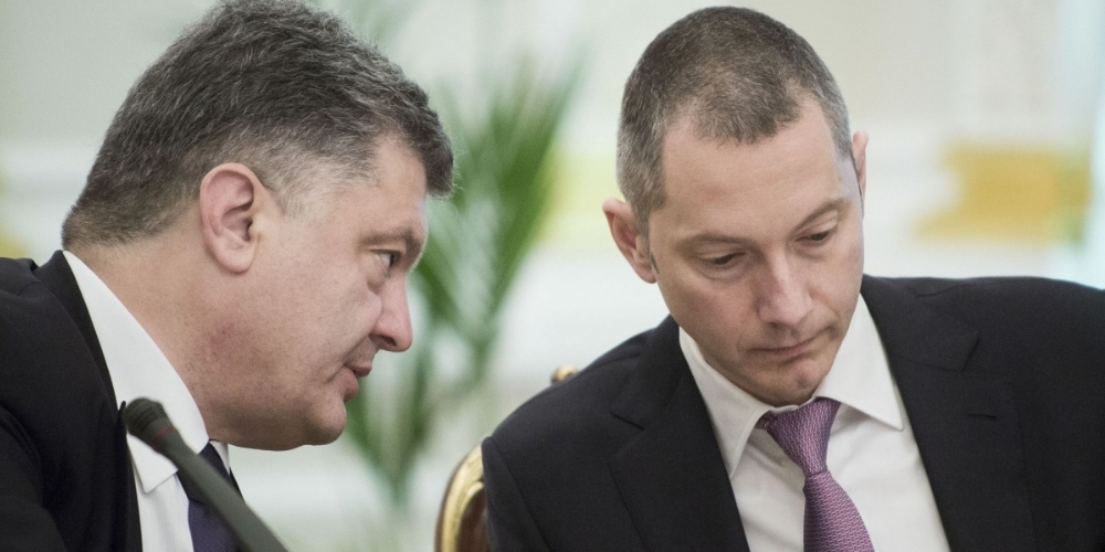 Ложкин и Порошенко могли получить «грязные» деньги от Курченко – расследование