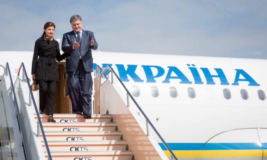 В 2017-м Порошенко потратил на заграничные визиты 34 млн гривен