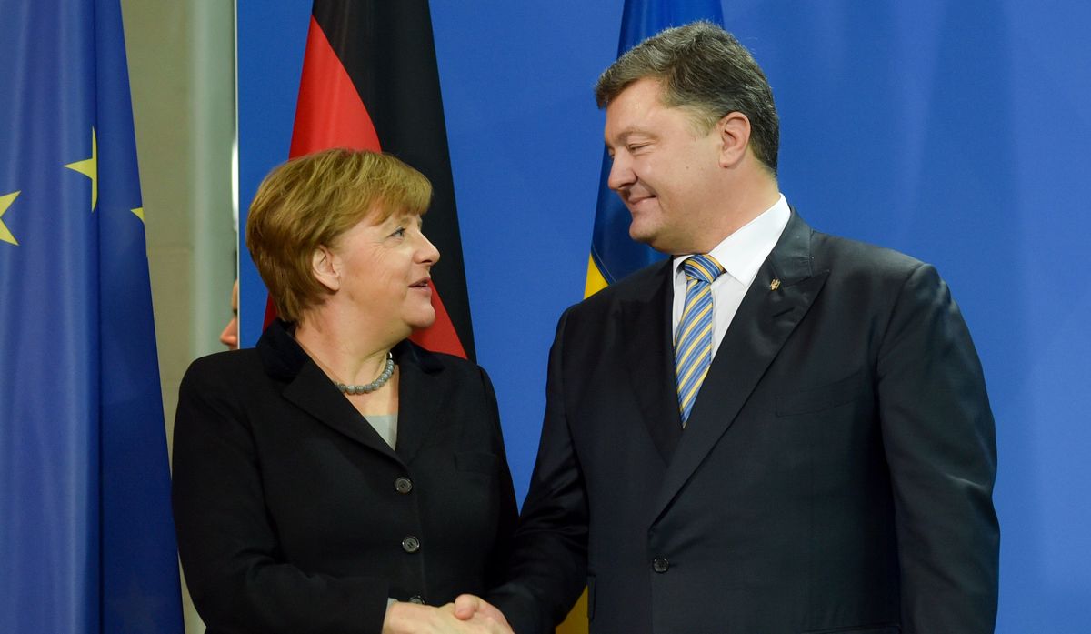Порошенко: Меркель обещала мне доступ к передовым технологиям телемедицины