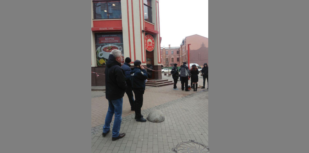 В киевском кафе найден мужчина с перерезанным горлом – СМИ