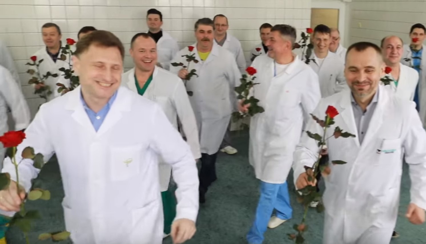 Черниговские врачи записали видеоролик к 8 марта