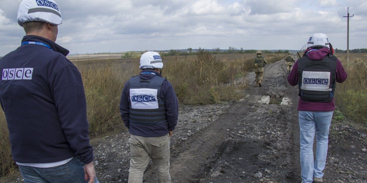 ОБСЕ обнаружила военную технику в неположенных местах на Донбассе