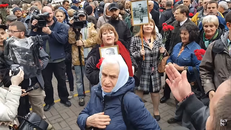 Таблетка для памяти. Как Украина отметила День Победы в 2017 году