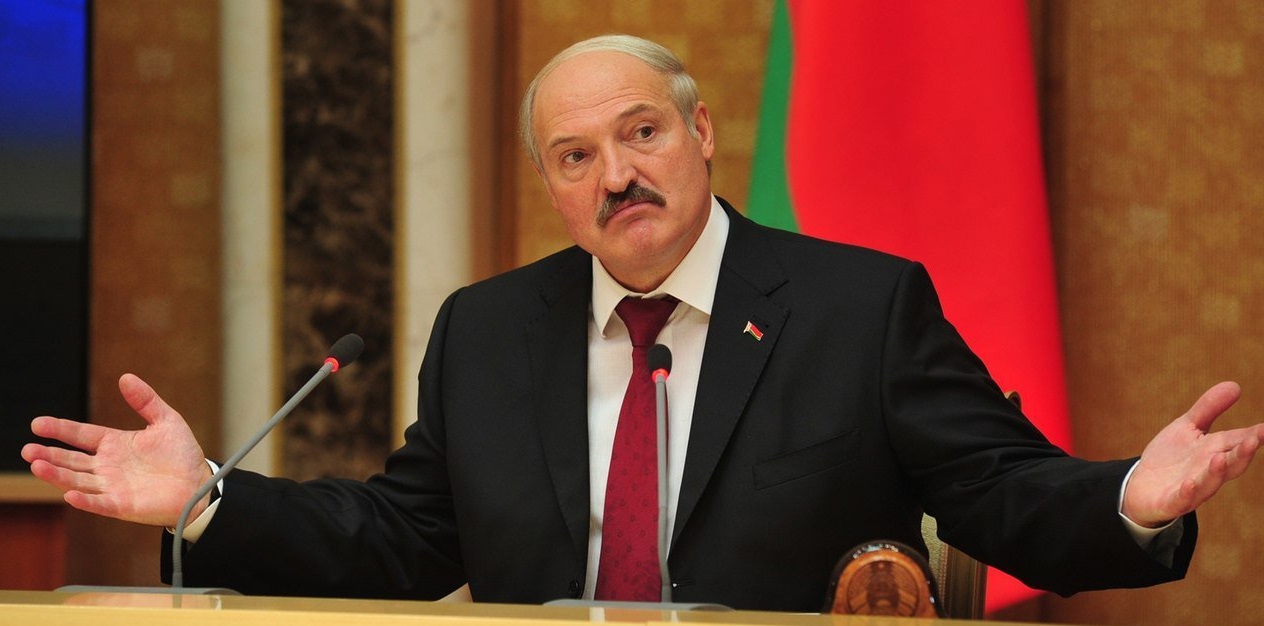 Лукашенко просит Путина принять Беларусь в состав РФ? 