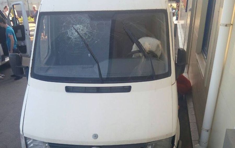 В Харькове микроавтобус насмерть сбил семилетнюю девочку