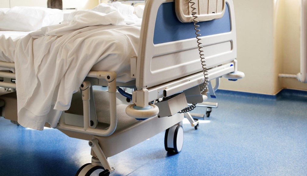 Госстат: за пять лет число больниц уменьшилось почти на треть