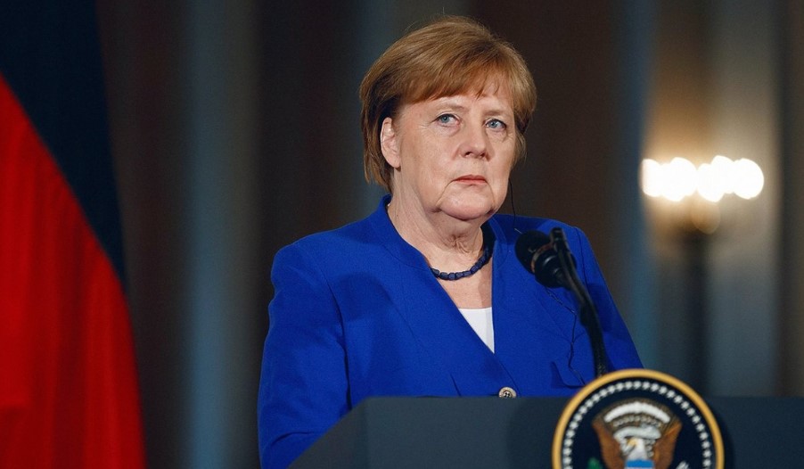 Меркель договорилась с 14 странами о возврате беженцев