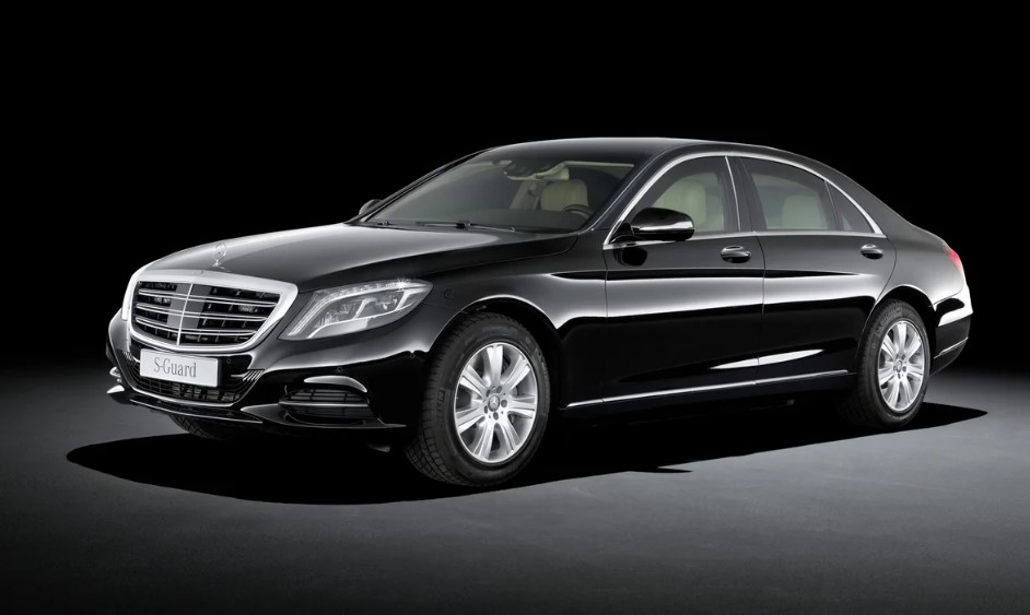 ГУД покупает два Mercedes за 42 млн гривен