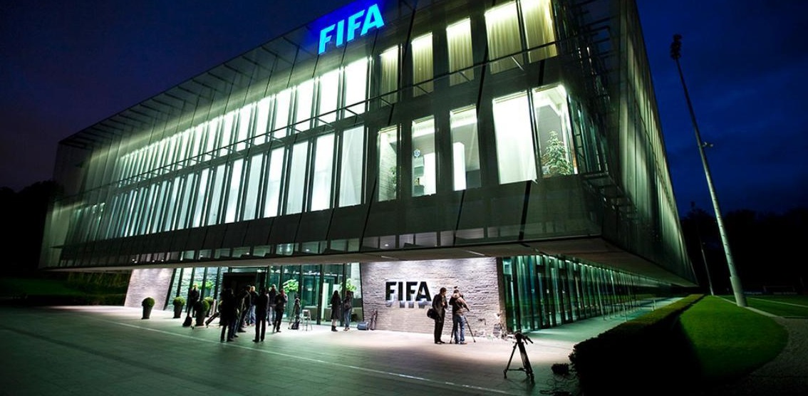 Акция по обвалу рейтинга FIFA добралась до карт Google