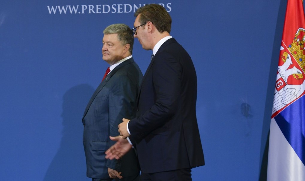 Президент Сербии назвал Порошенко «шармантным» политиком