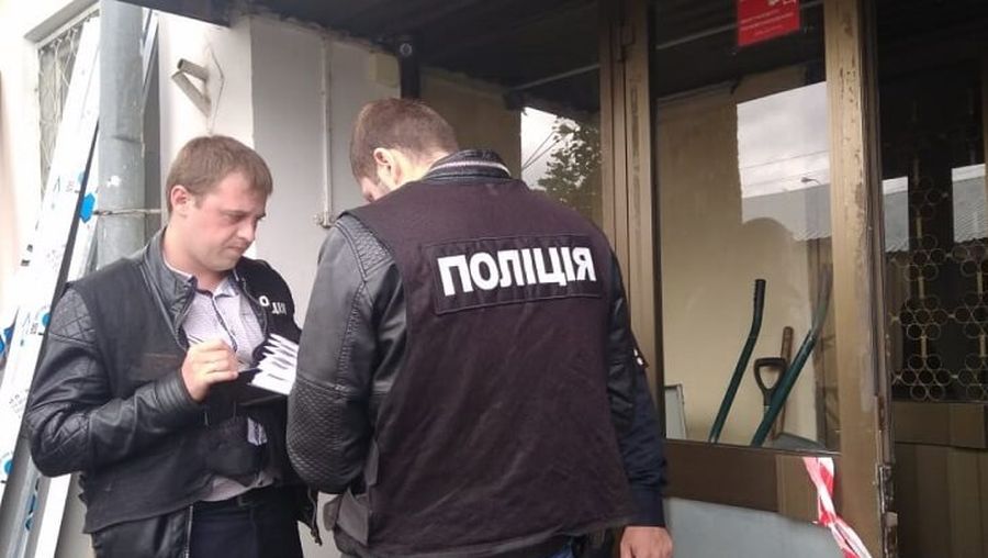 В Киеве со стрельбой ограбили рынок, есть раненая