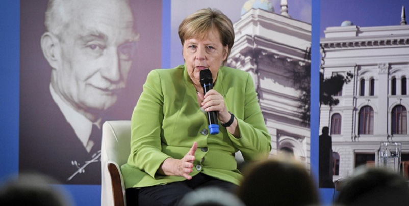 Меркель: Мы не можем сказать «нет» российскому газу