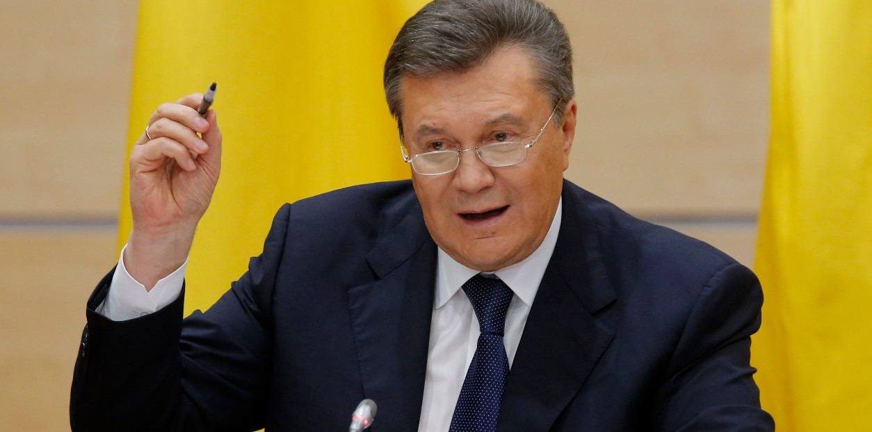 Янукович подал в суд из-за назначения бесплатных адвокатов
