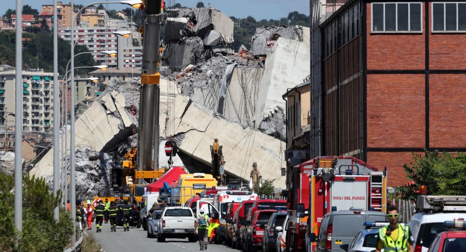 Полиция подтвердила гибель 38 человек в результате обрушения моста в Генуе