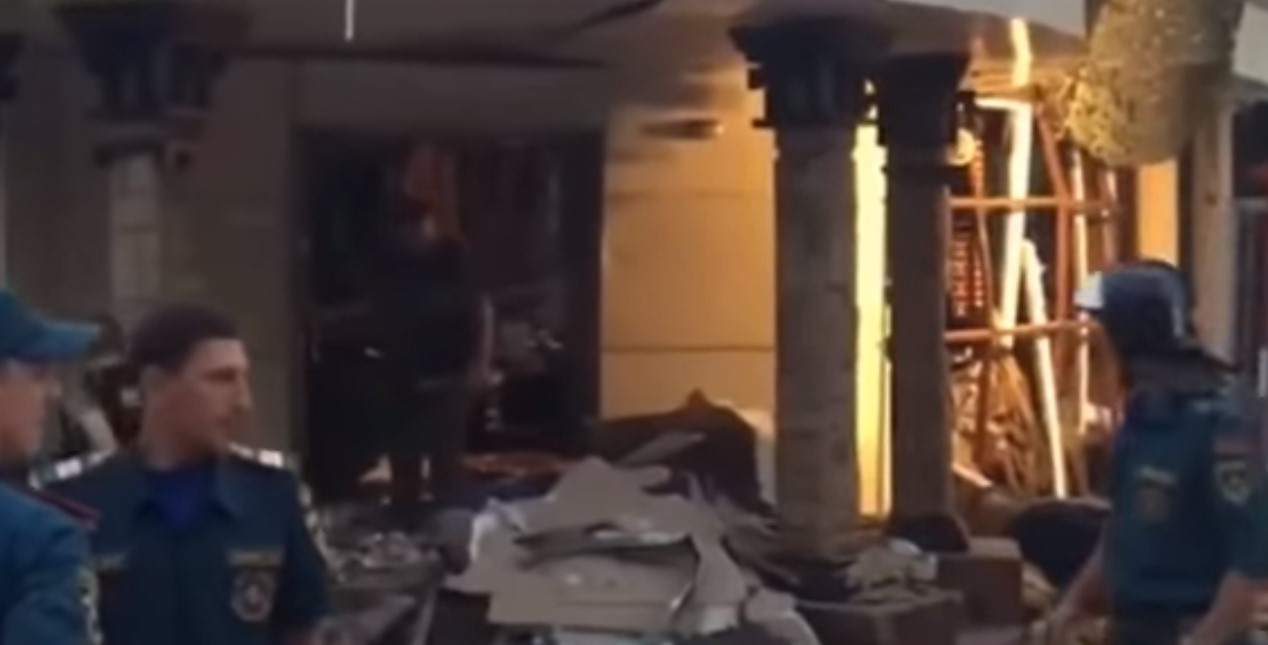 Появилось видео с места убийства Захарченко