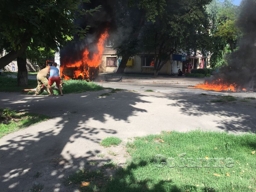 В Каменском взорвалось авто с депутатом горсовета - 1 - изображение