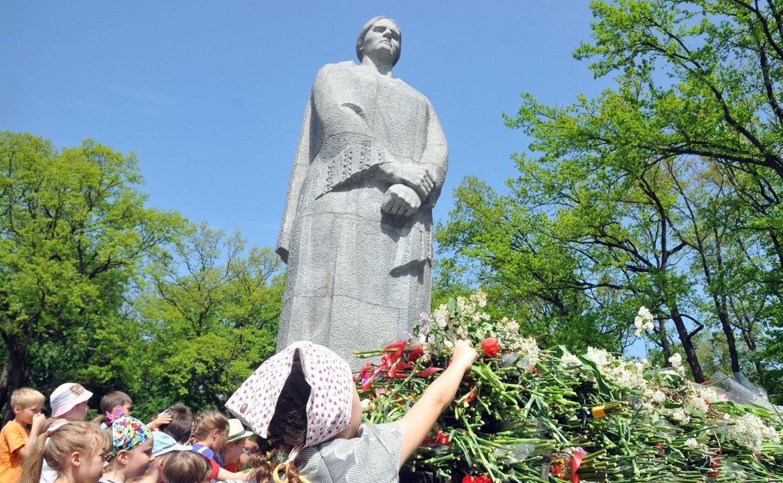 В Харькове почтили память освободителей города от нацизма