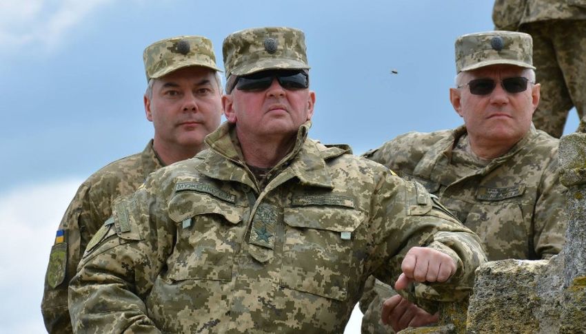 Муженко: в 2019-м армии нужно минимум 112 млрд гривен