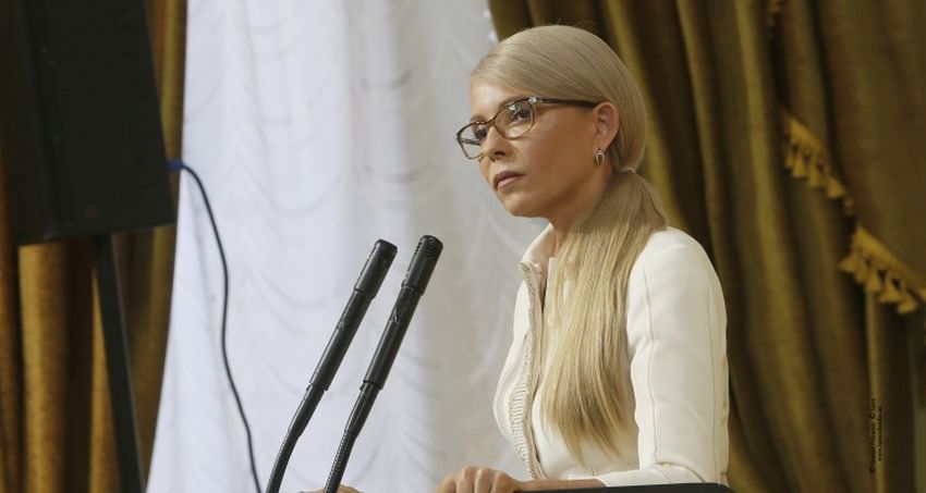 Тимошенко: в президенты пойду, объединяться ни с кем не буду