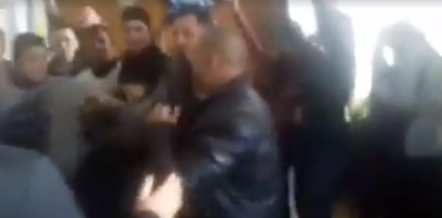 Опубликовано видео драки в суде по делу Муравицкого