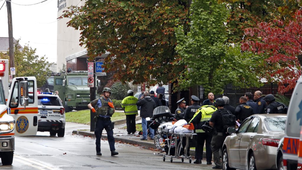 Число погибших при стрельбе в Питтсбурге выросло до 11 человек
