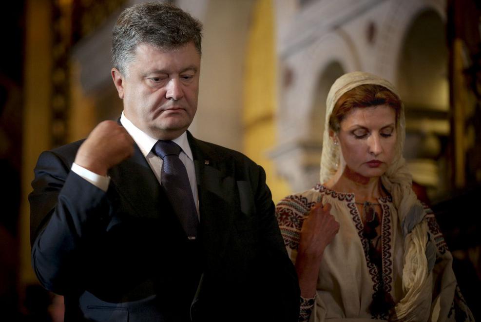 Людей на «молебен Порошенко» собирают по разнарядке – СМИ