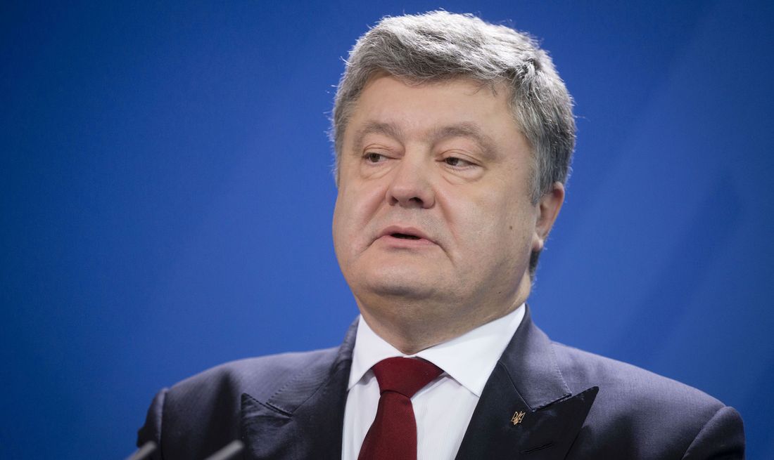 Порошенко отказался называть фамилию Тимошенко и посоветовал «шерше ля фам»