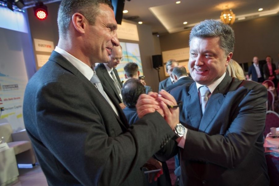 Кива обвинил Порошенко и Кличко в пьянстве во время Майдана