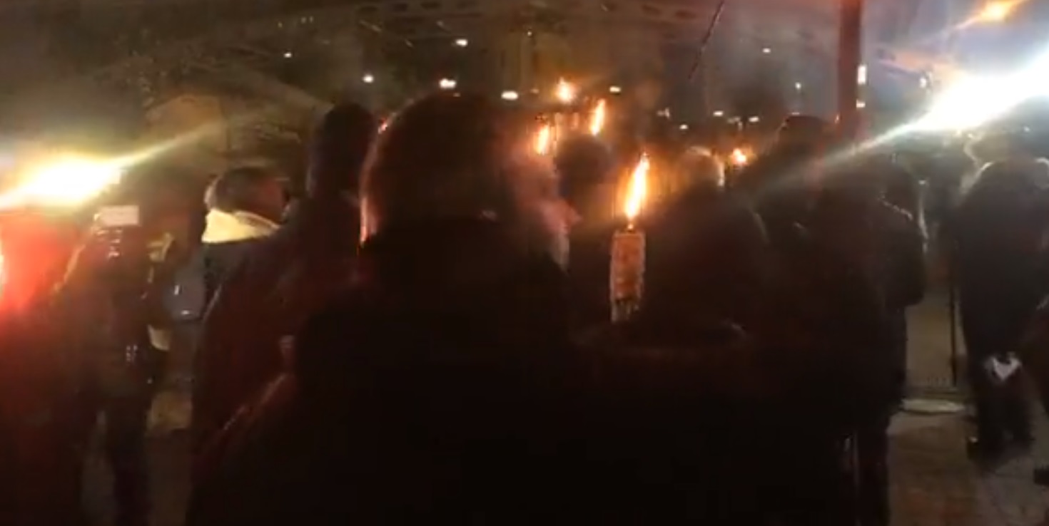 В Киеве прошло факельное шествие по случаю годовщины разгона Майдана