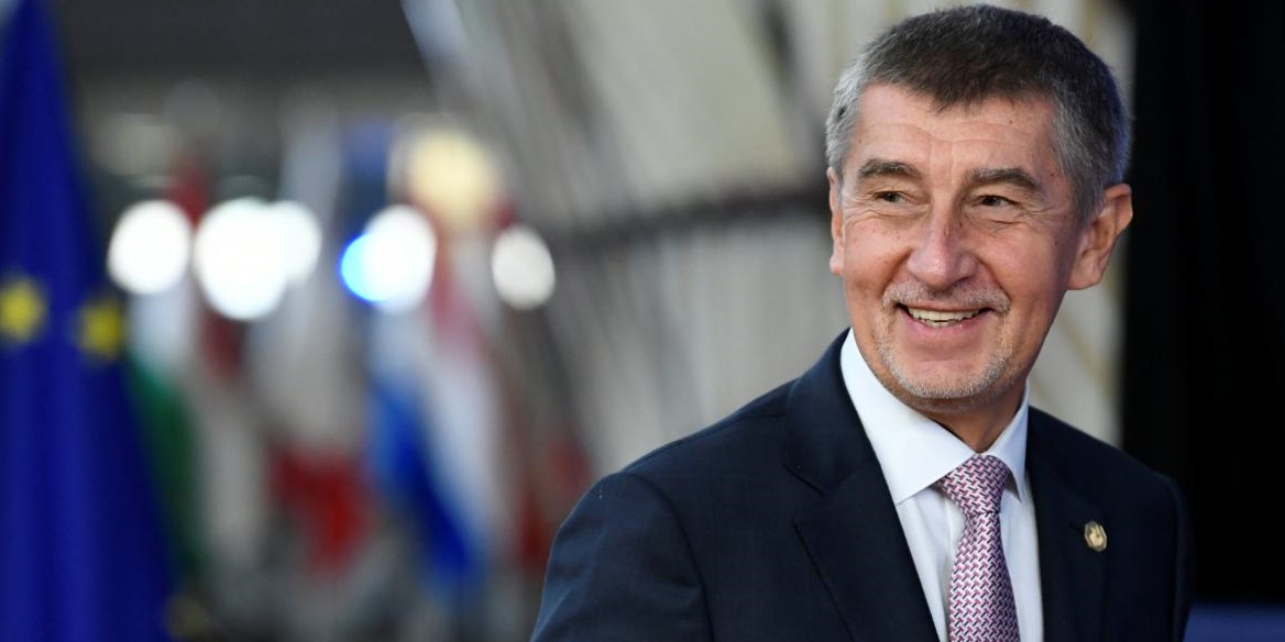 Сыну премьера Чехии могут запретить въезд в Украину