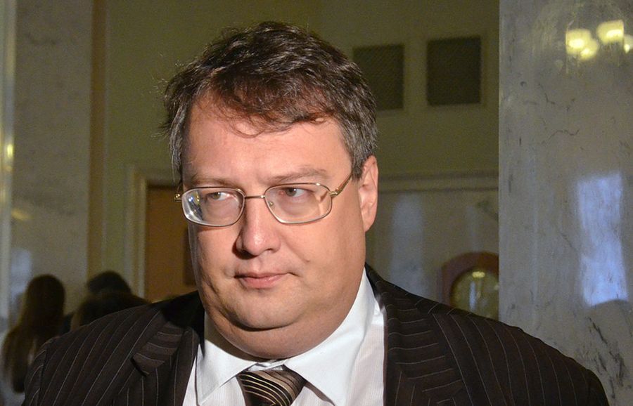 Антон Геращенко: в санкционном списке есть агенты России