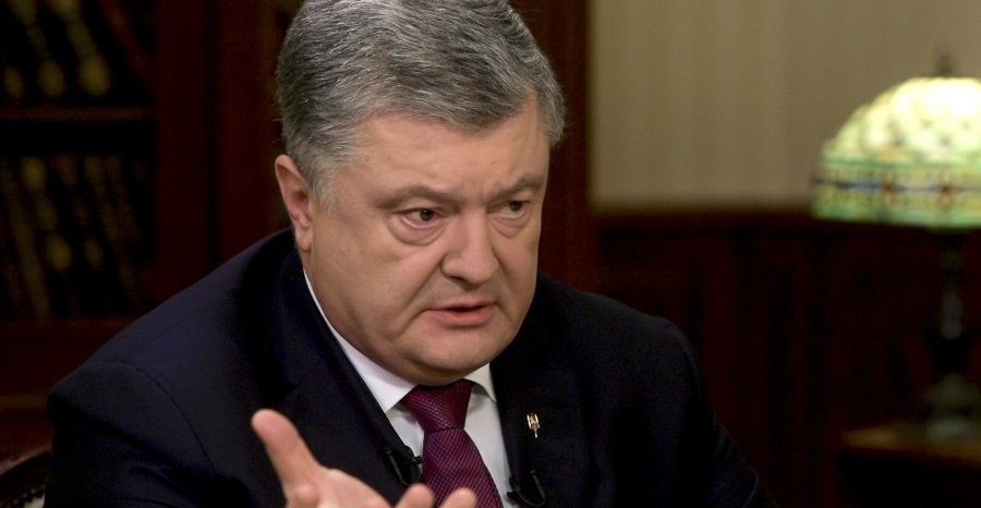 Порошенко заверил, что военное положение не ограничит права украинцев