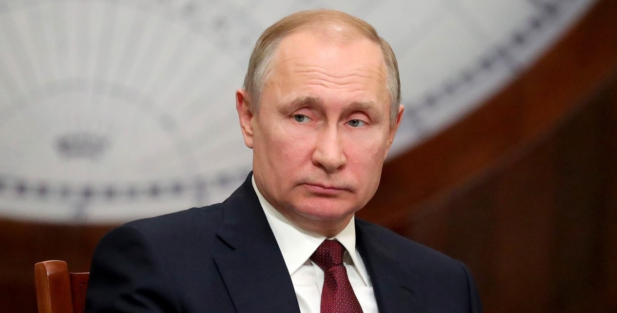 Путин прокомментировал введение военного положения в Украине